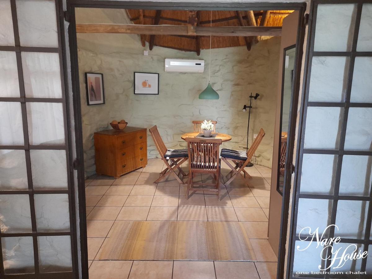 Moritshane Estate ハボローネ エクステリア 写真